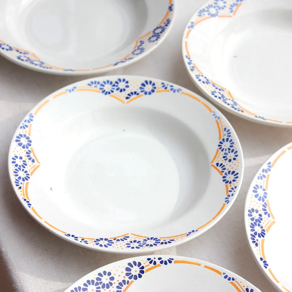 Gien 8 assiettes creuses aux marguerites bleues