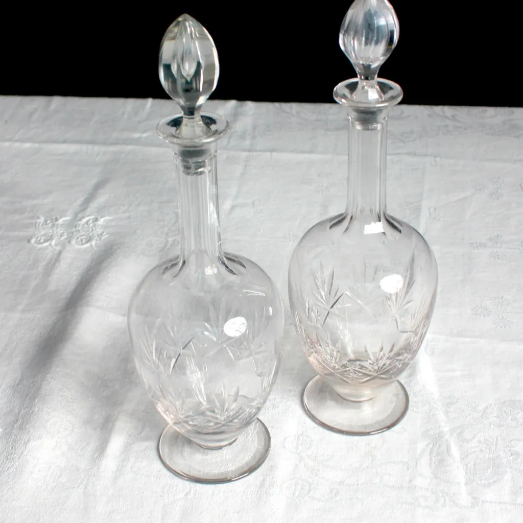 MAISON CUILLERET Carafe en cristal taillé